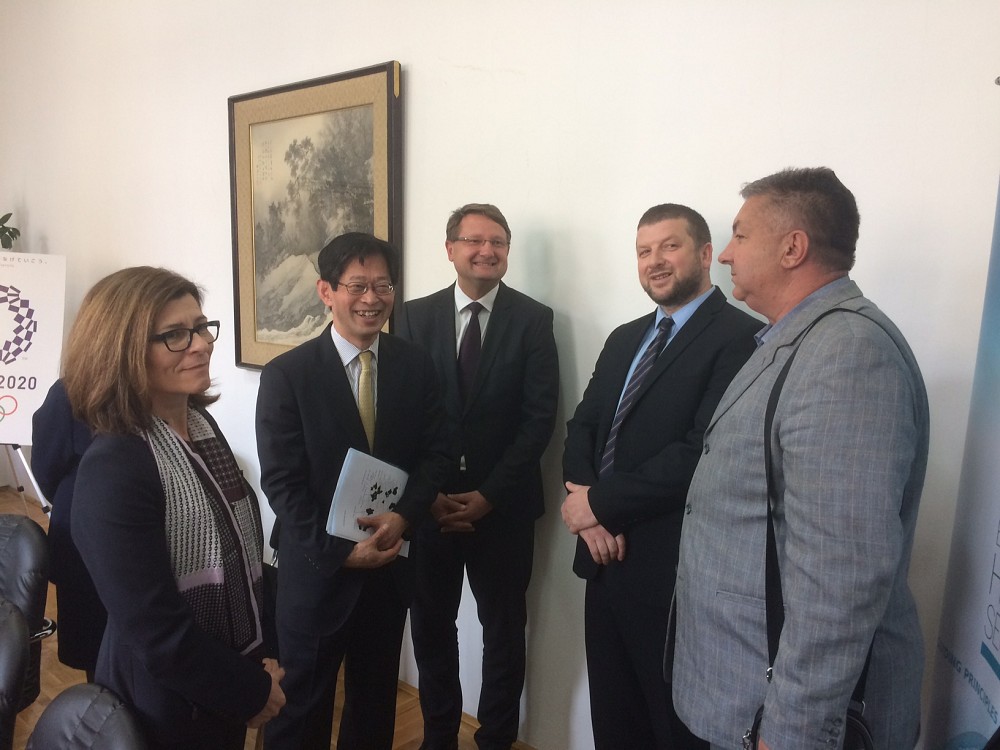Amb Zorica Bukinac, Amb Kazuya Ogawa, Amb TomažLovrenčič with the representatives of the municipalities