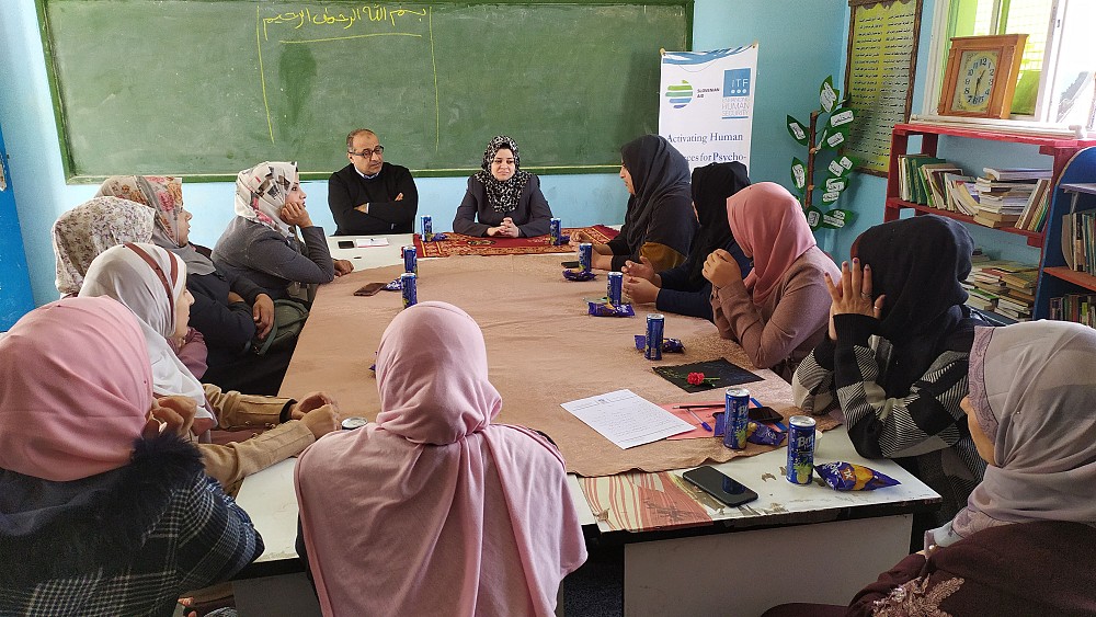 Coordination meeting and workshop with teachers and counselors.