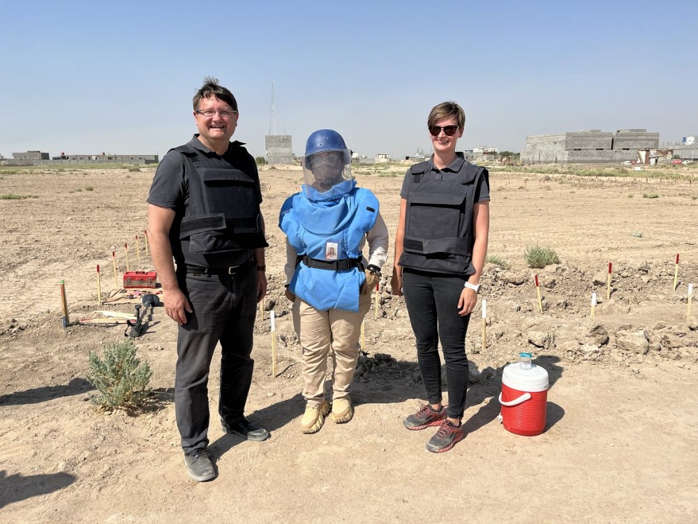 ITF team with a female deminer from Danish Refugee Council's female demining team at technical survey task site in Shatt Al-Arab.