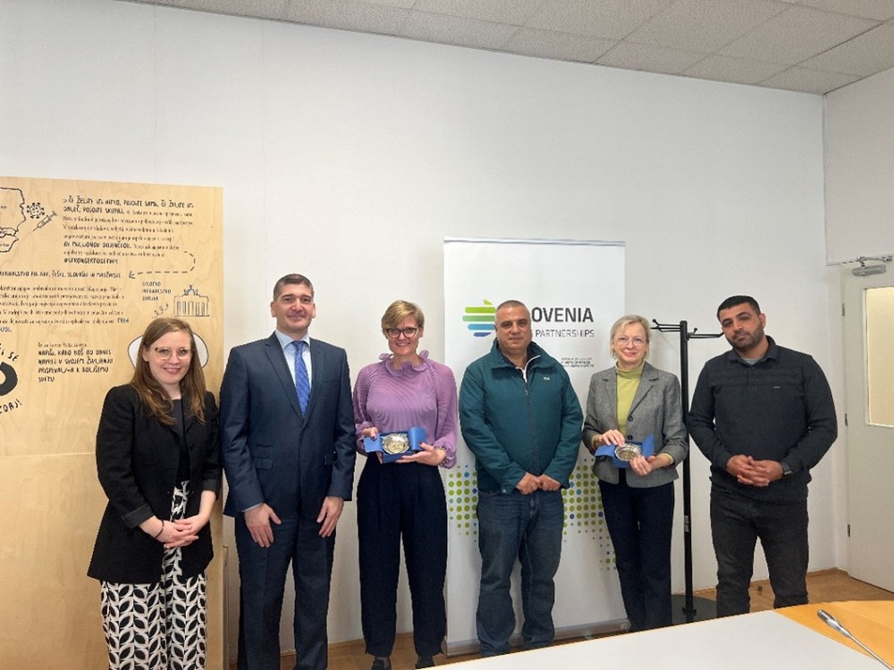 Amb Lea Stančič, Head of Department for the Implementation of Development Cooperation and Humanitarian Aid welcoming Brig. Gen. Jihad Bechelany and Col. Fadi Wazen.