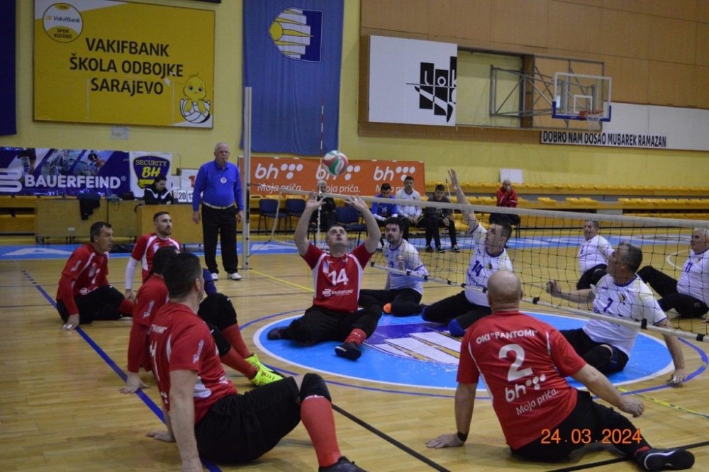 OKI Fantomi during a match.