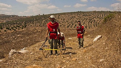 ITF visits Cluster Munitions Clearance operations in South Lebanon