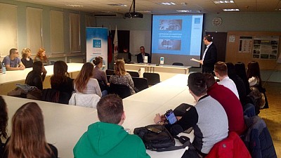 ITF Hosts a Group of Students of International Relations