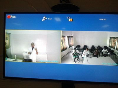 Dr. Nadia Silva and her staff (Maio) and Dr. Aretha Monteiro Fortes (Boa Vista) discussing with Praia their first impressions from being part of the network