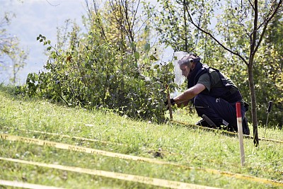 Demonstration of manual demining