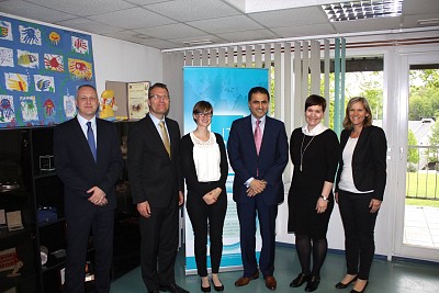 H.E. Mr Ali Khalfan Al-Mansouri with ITF team