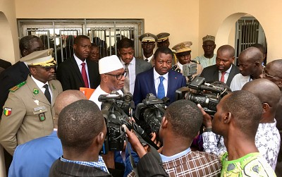 From left in front: Director of the center Col Maj Ibrahim Fane, H.E. Ibrahim Boubacar Keïta, President of the Republic of Mali, H.E. Faure Gnassingbé, President of Togolese Republic; Behind: Dr Abdou Lat Gueye, Director Early Warning Directorate, EC